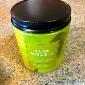 New Island Margarita Single Wick Candle